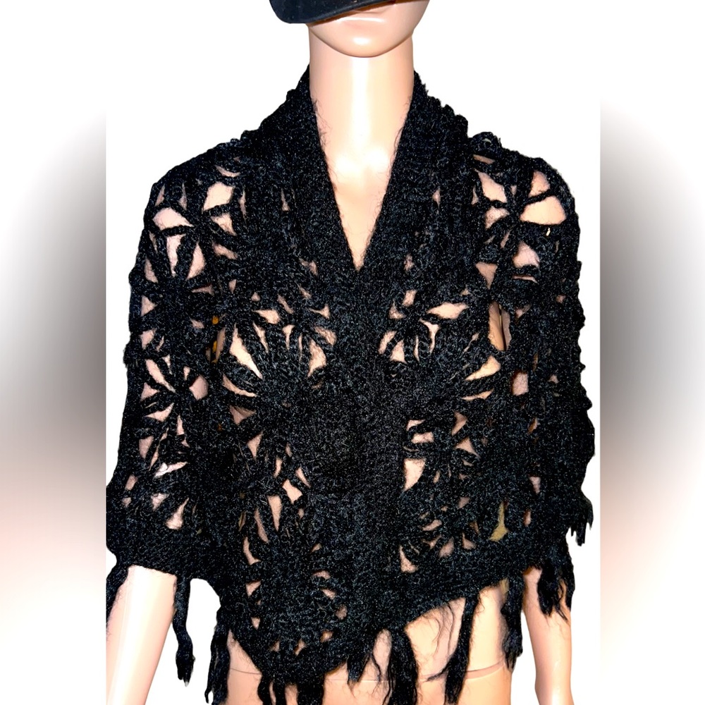 Daniele Meucci Black Crochet Knit  Fringe Shawl Made in Italy  EUROPA